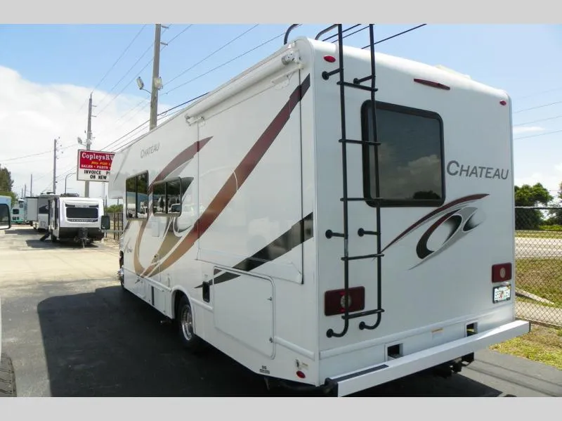 2021 Thor Motor Coach Chateau 26B - Photo 4