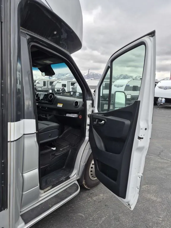 2020 Tiffin Wayfarer 25 RW, Photos photo 18