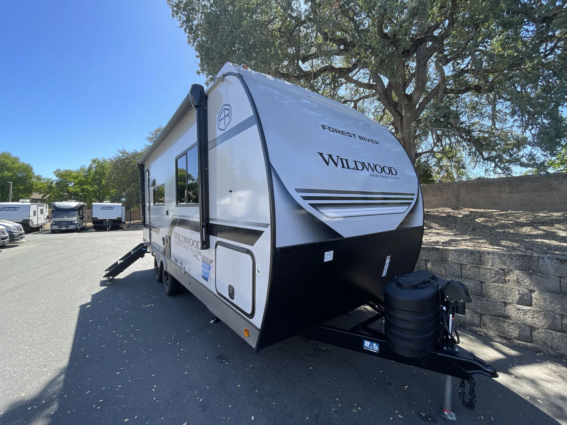 2027 Forest River Wildwood Heritage Glen Hyper-Lyte 21RBHL dealer photo 1 from Camping World