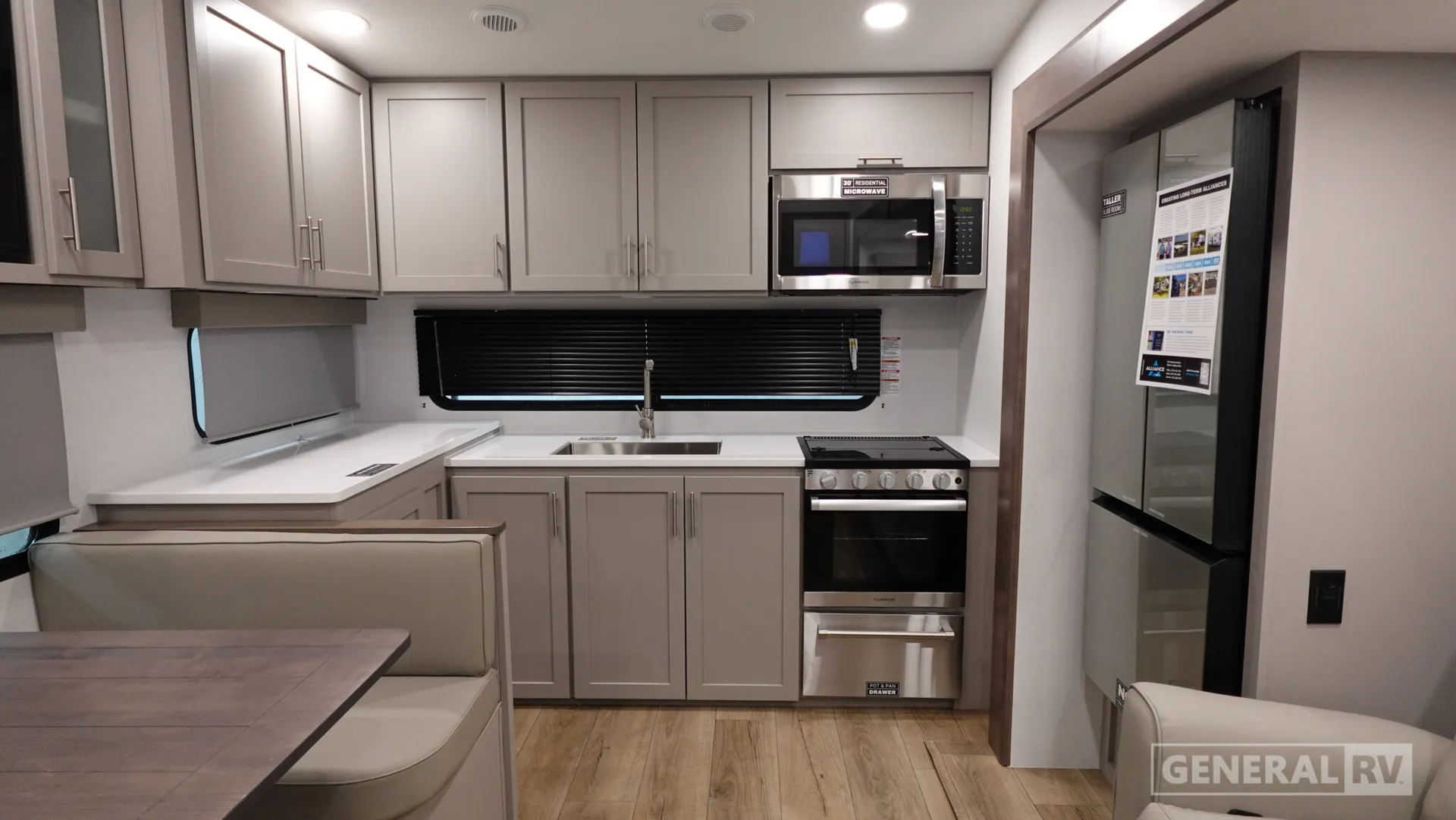 2026 Alliance RV Avenue All-Access 23ML - Photo 3