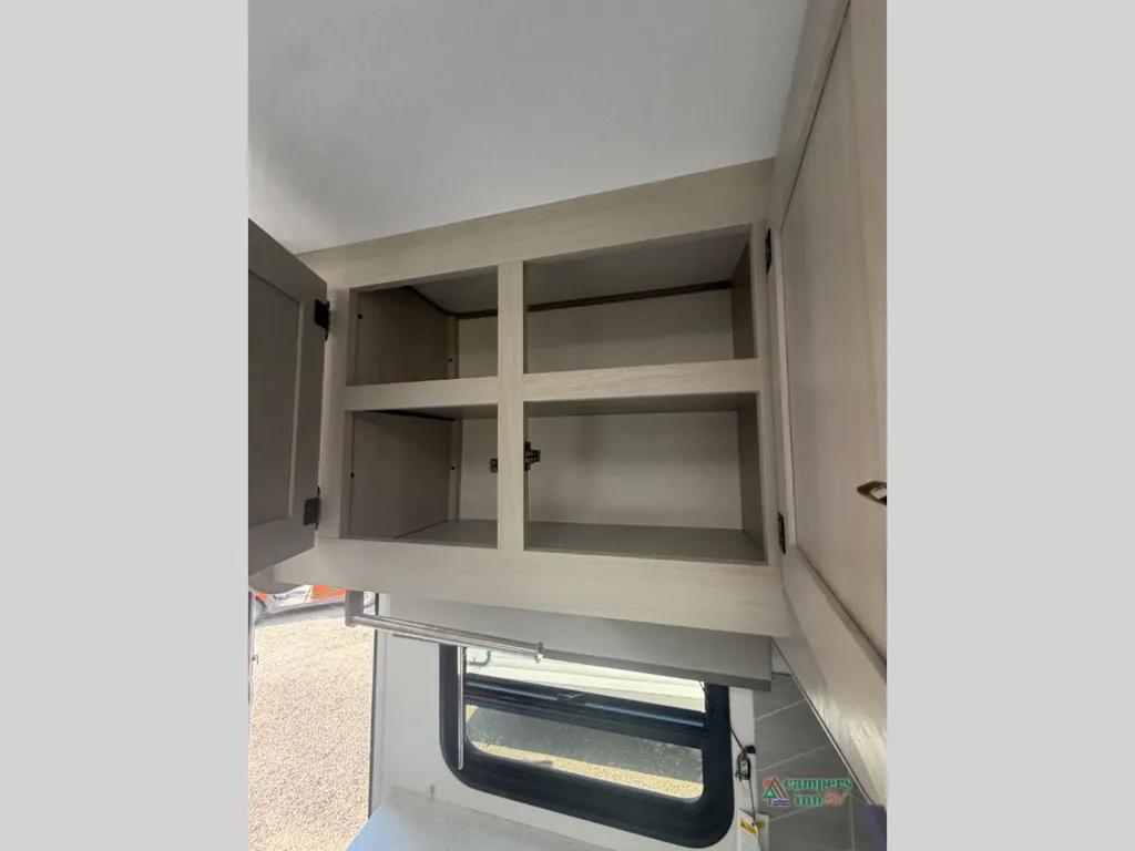 2027 Coachmen Catalina Legacy Edition 333DBDSCK, Photos photo 16