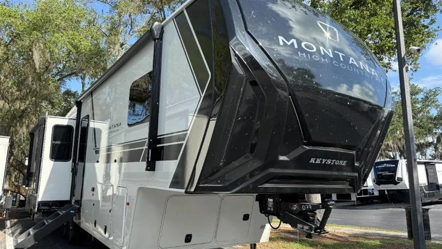 2027 Keystone RV Montana High Country 300RK - Photo 2