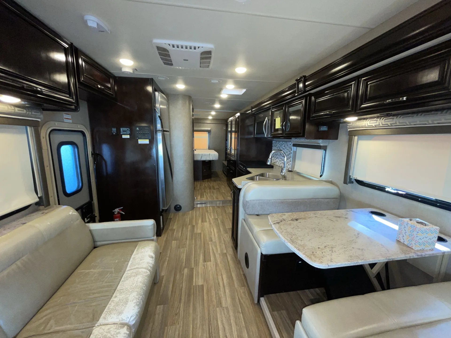 2016 Thor Motor Coach Quantum WS31 - Photo 4