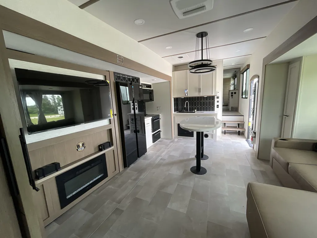 2027 Forest River Impression 36BR3, Photos photo 3