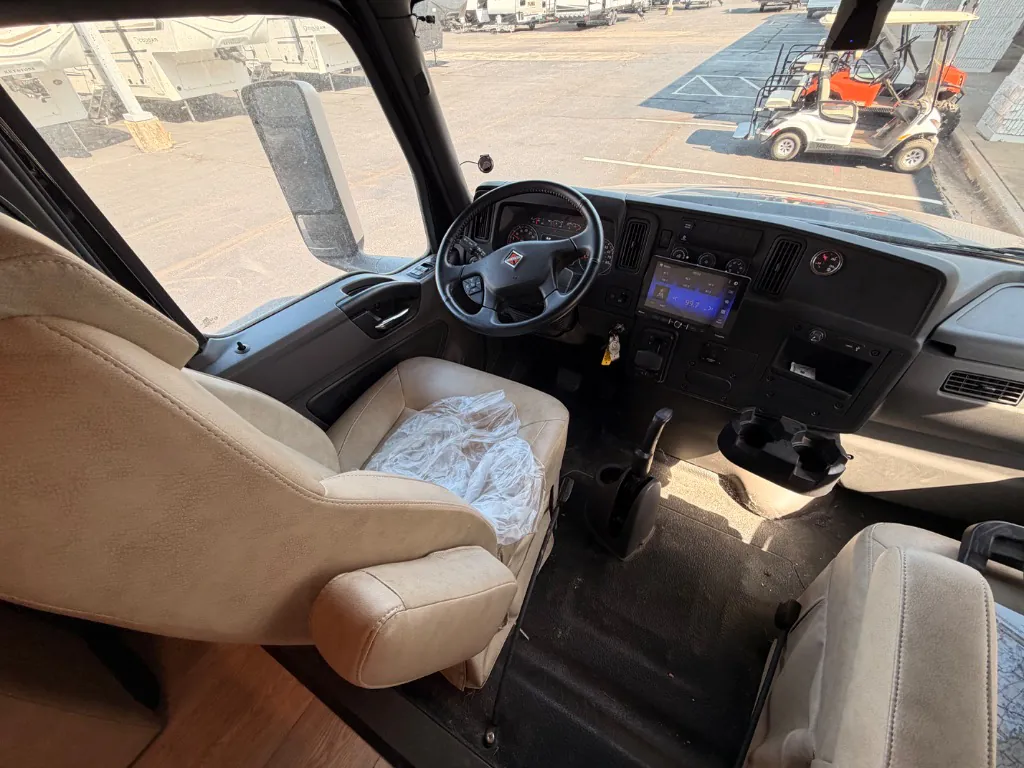 2023 Nexus Wraith 32W - Photo 4