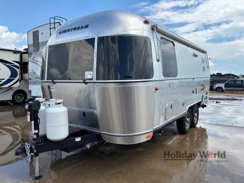 2026 Airstream Trade Wind 23FB - Photo 3