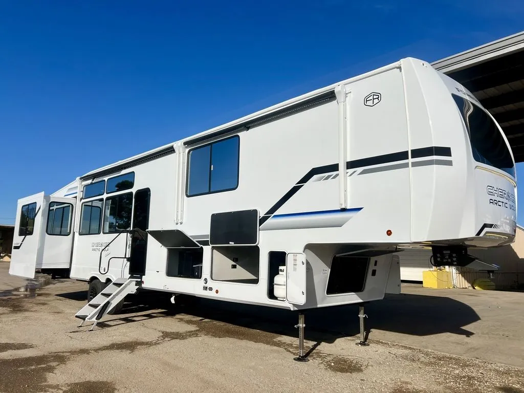 2026 Forest River Cherokee Arctic Wolf 38LEAHG - Photo 2