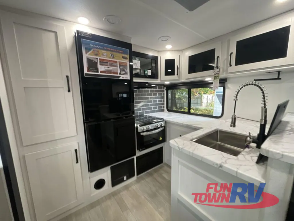2026 Forest River Solaire 3060RKTS, Photos photo 15