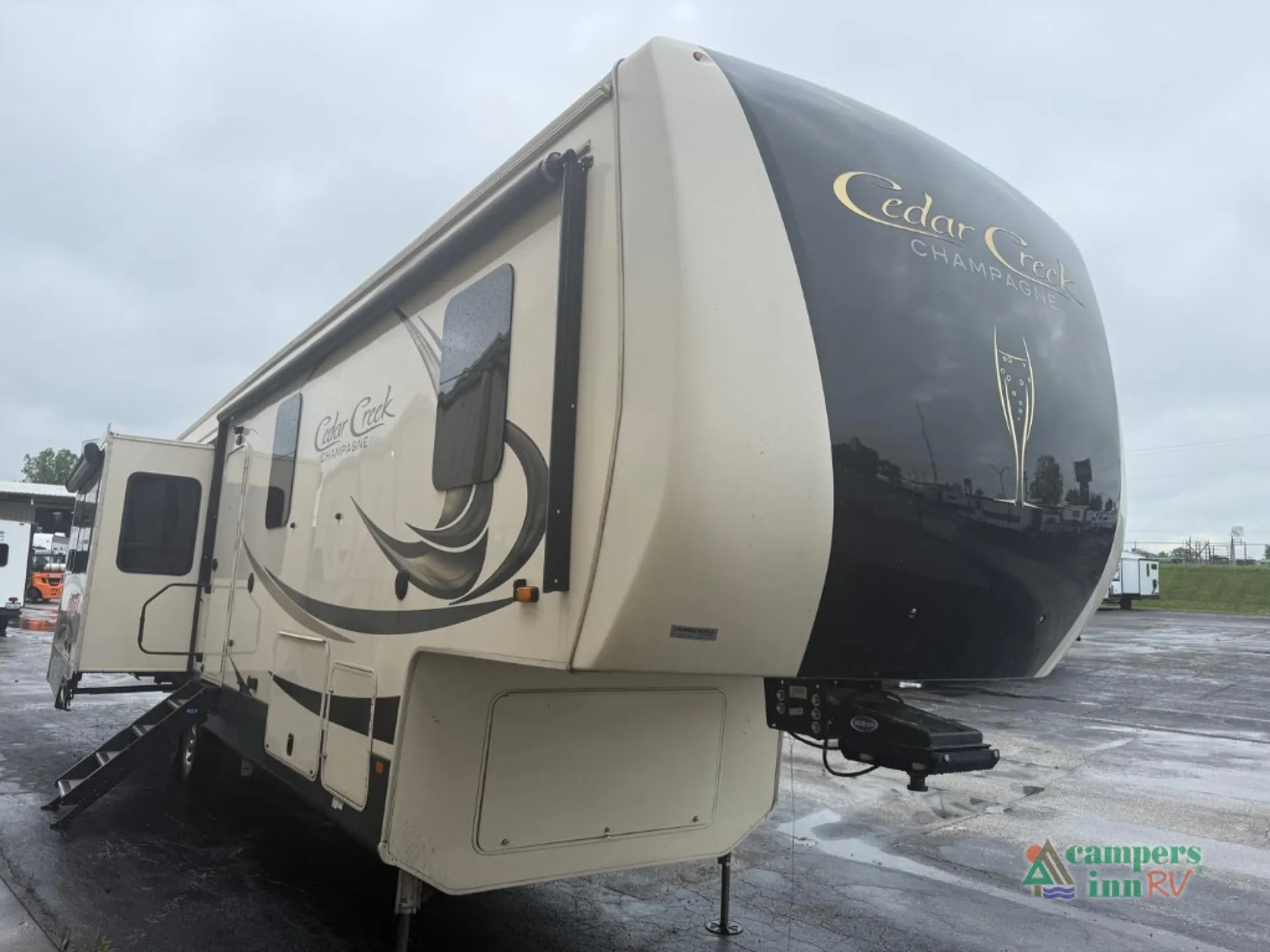 2020 Forest River Cedar Creek Champagne Edition 38EL