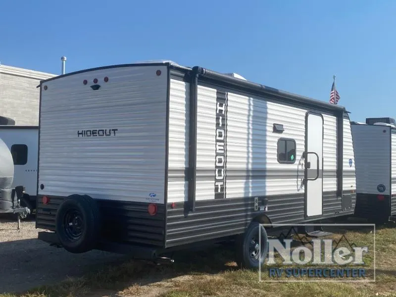 2025 Keystone Hideout 186SS - Photo 4