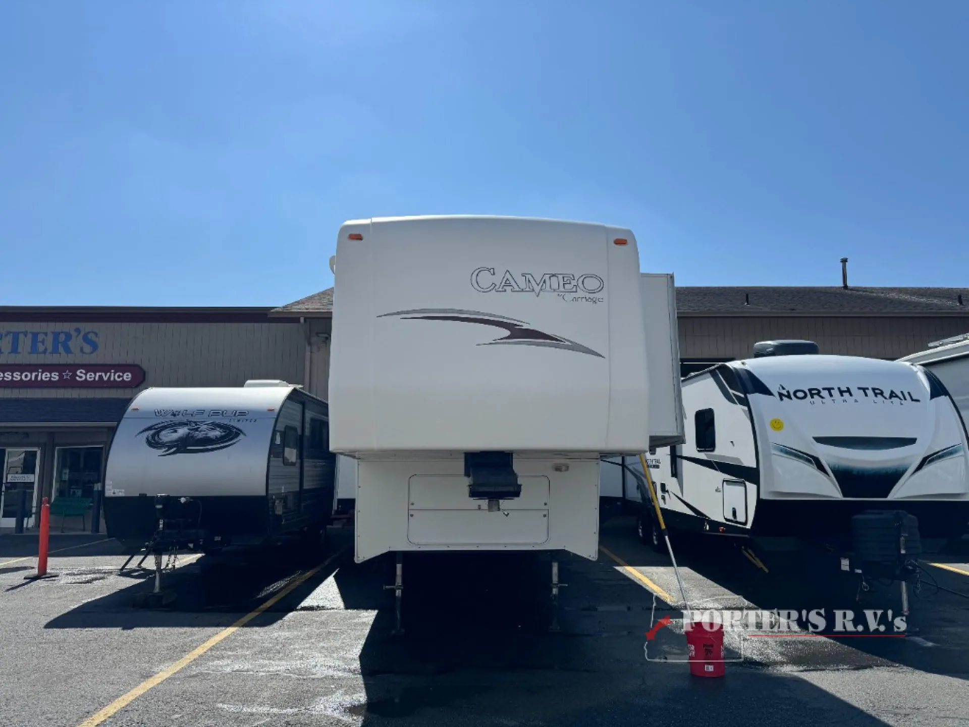 2010 Carriage Cameo 35SB3 - Photo 2