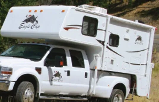 Eagle Cap 955 exterior
