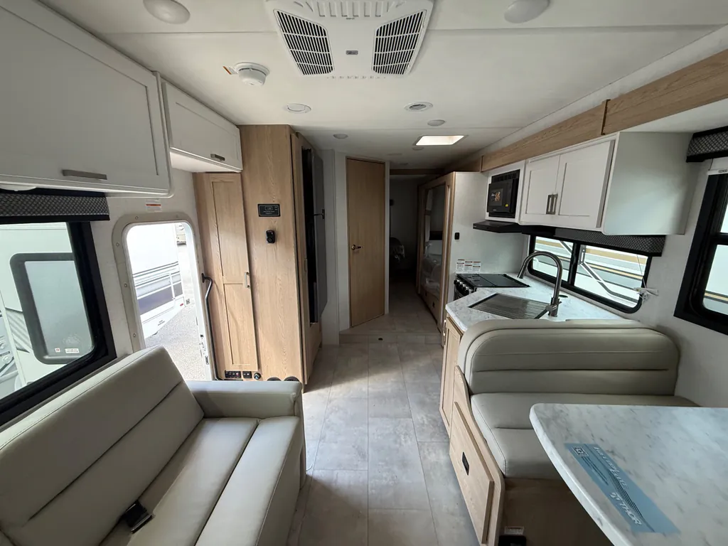 2026 Thor Motor Coach Freedom Elite 31FE, Photos photo 15