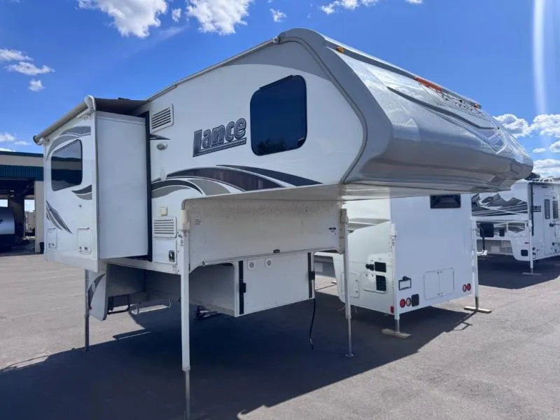 2019 Lance Lance 855S - Main photo