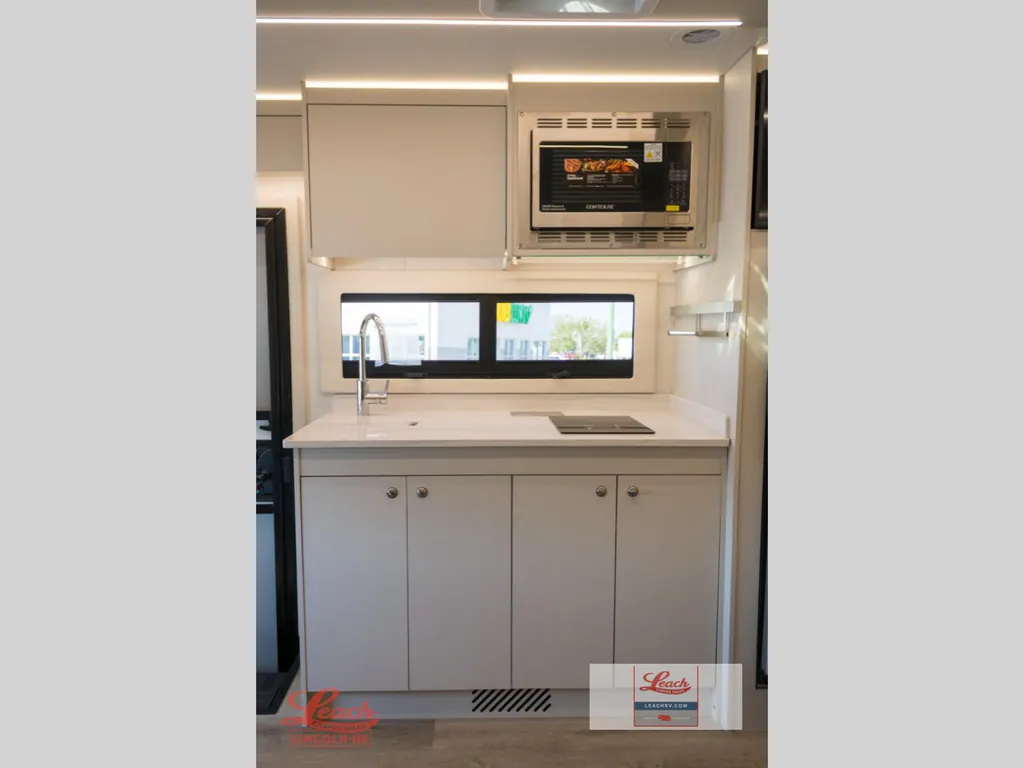 2027 Tiffin Wayfarer 25 PW, Photos photo 18