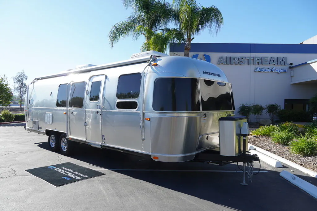 2020 Airstream Flying Cloud 30FB Bunk - Photo 2