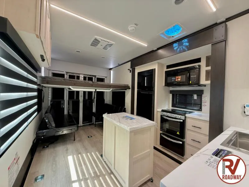 2026 Forest River Vengeance Rogue Armored 26L140, Photos photo 11