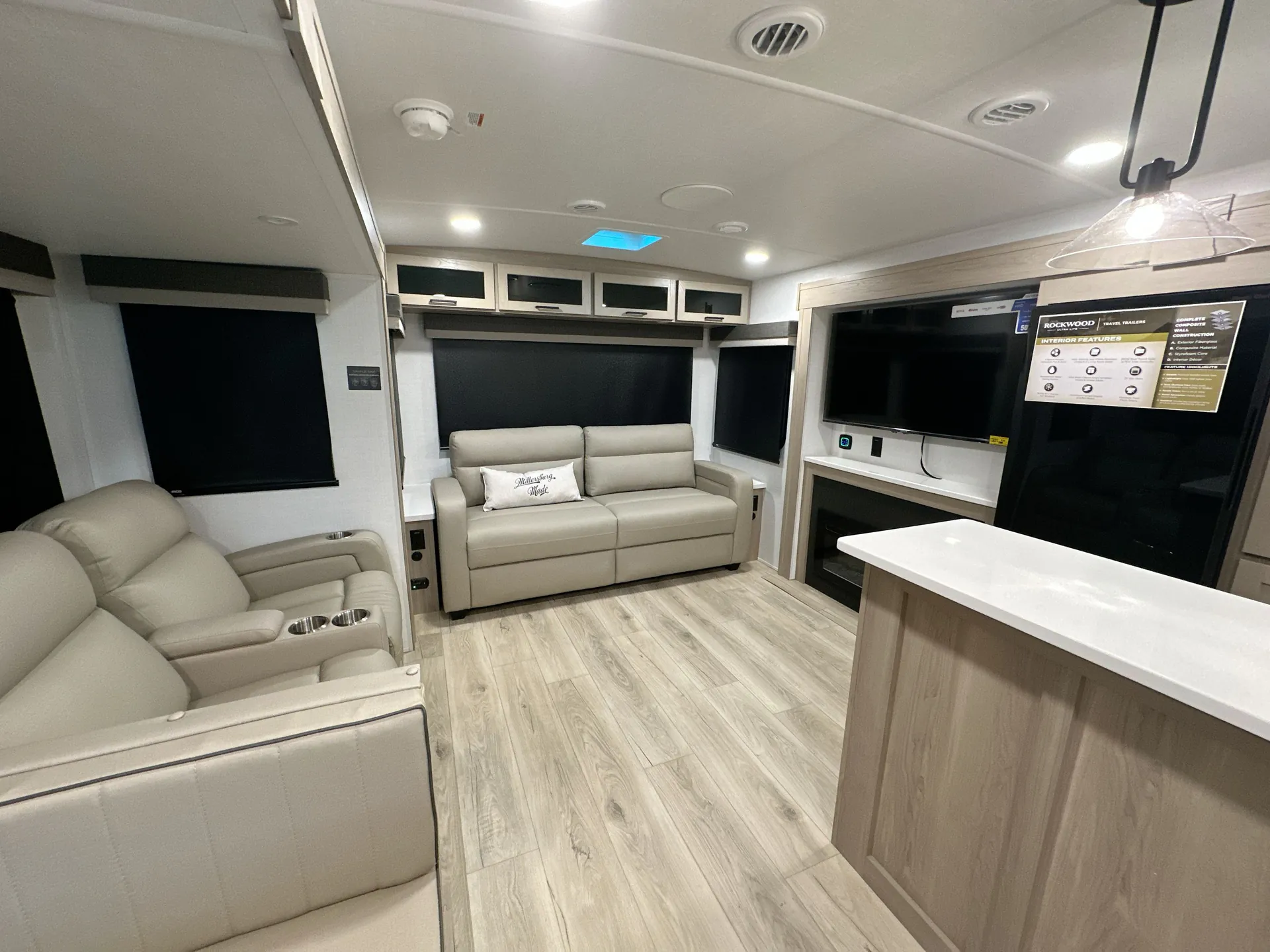 2026 Forest River Rockwood Ultra Lite 2906RL — living area main