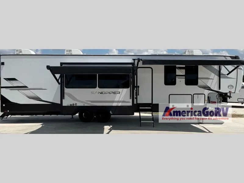 2025 Forest River Sandpiper 4002FB - Photo 3