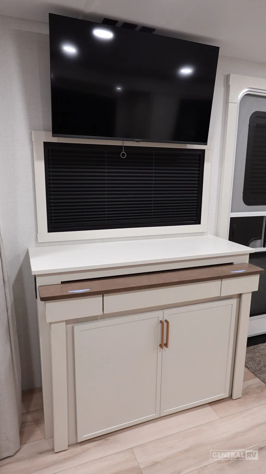 2026 Brinkley Model Ix 23X, Photos photo 11