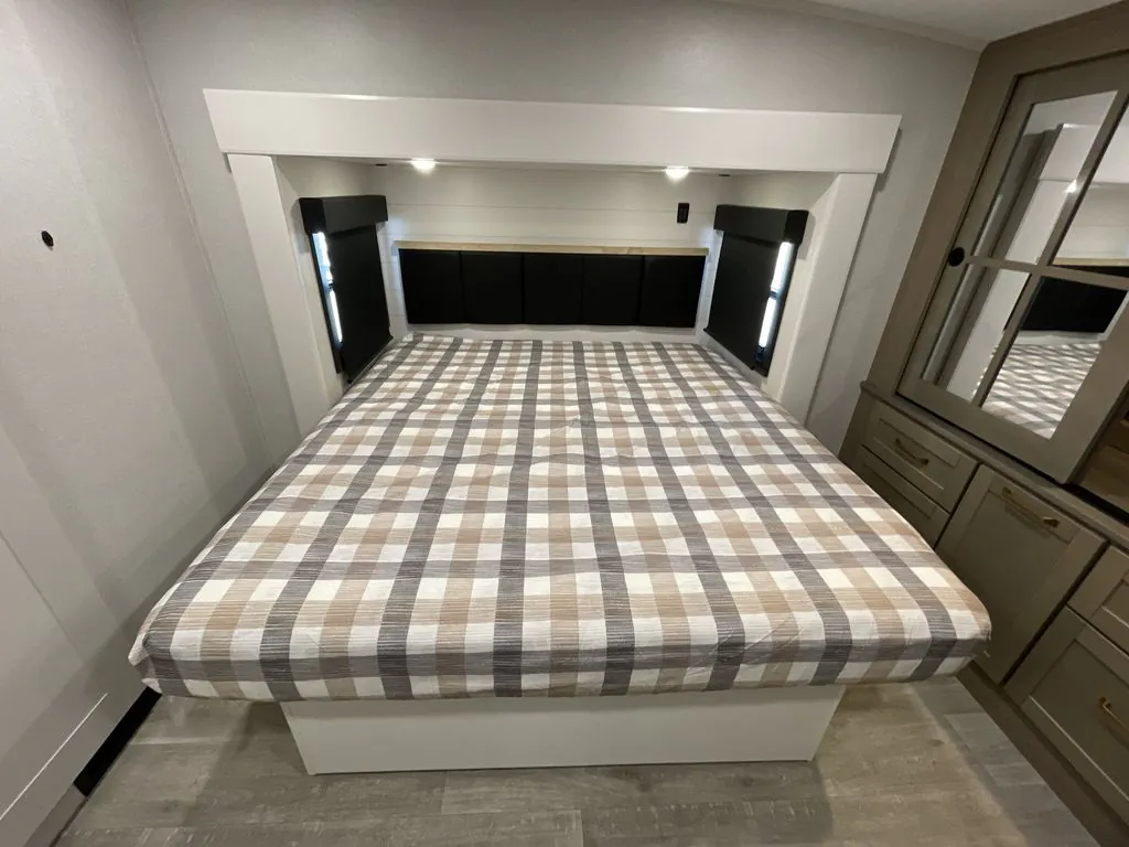 2026 Jayco Eagle 321RSTS, Photos photo 32