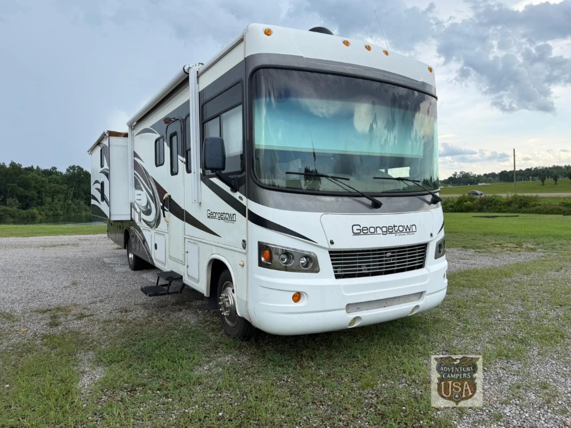 2012 Forest River Georgetown 351DS - Photo 2