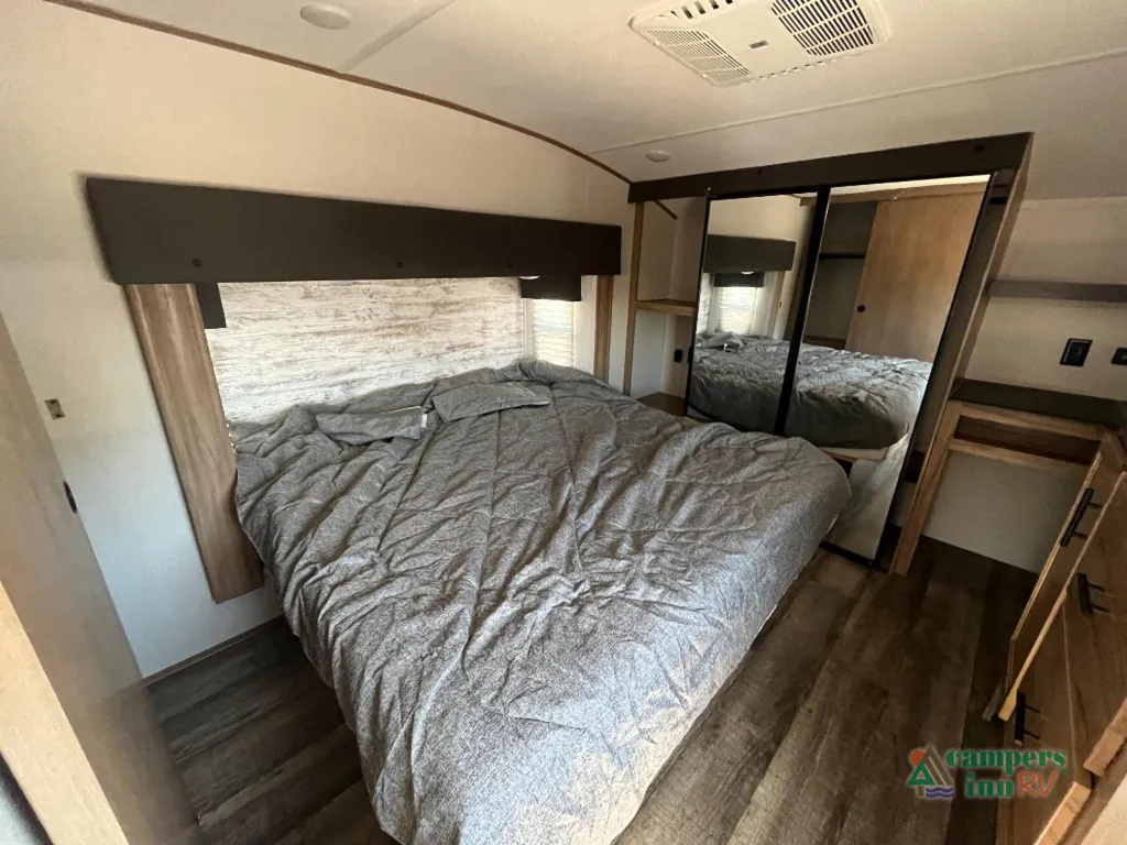 2023 Forest River Cherokee Arctic Wolf 3550 SUITE, Photos photo 14