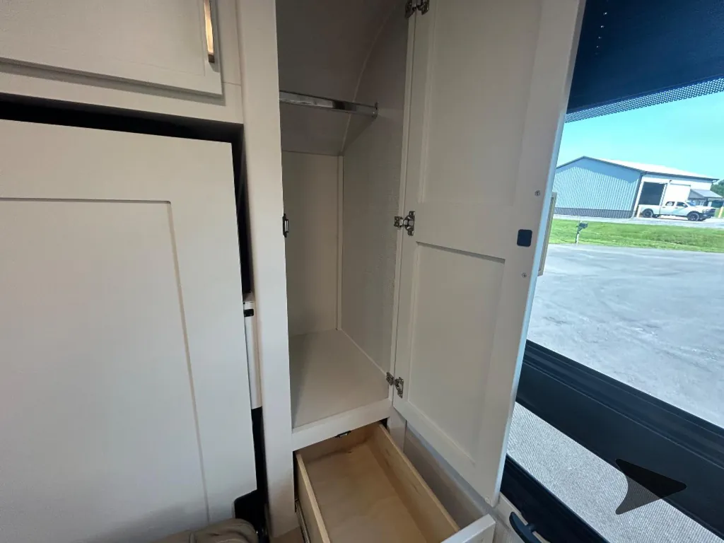 2026 Brinkley Model Ix 20X, Photos photo 29