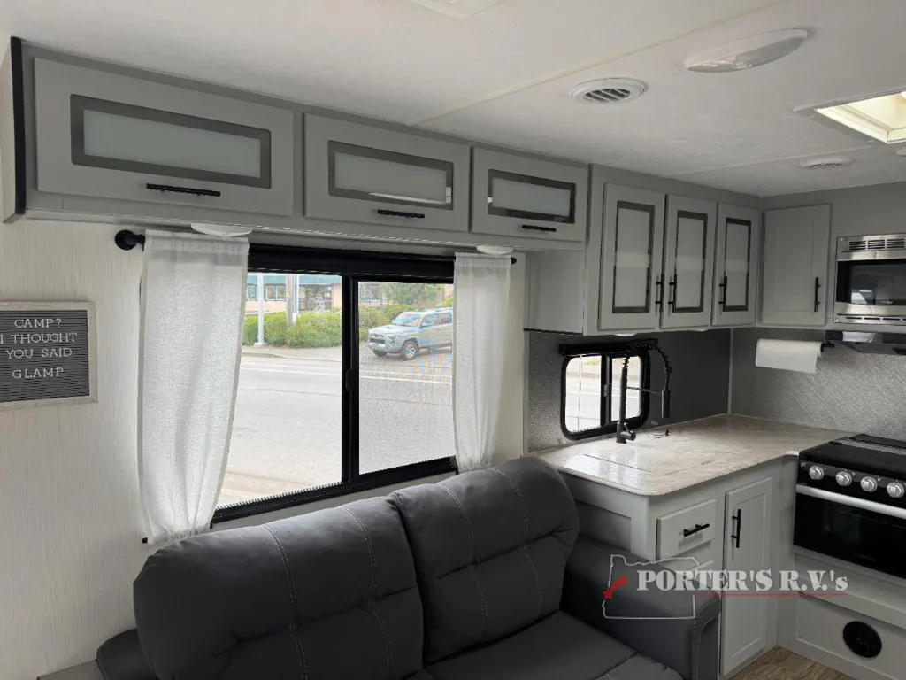 2022 Forest River Vibe 25RK, Photos photo 17
