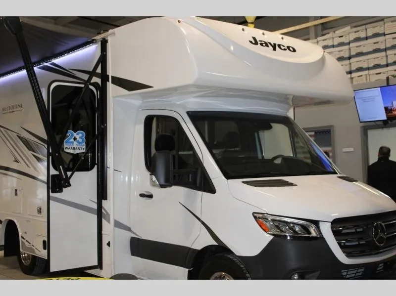 2025 Jayco Melbourne 24L - Photo 3