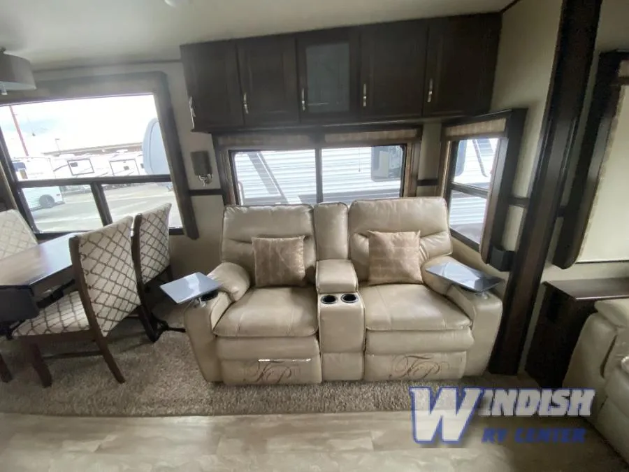 2019 Grand Design Solitude 384GK - Photo 3