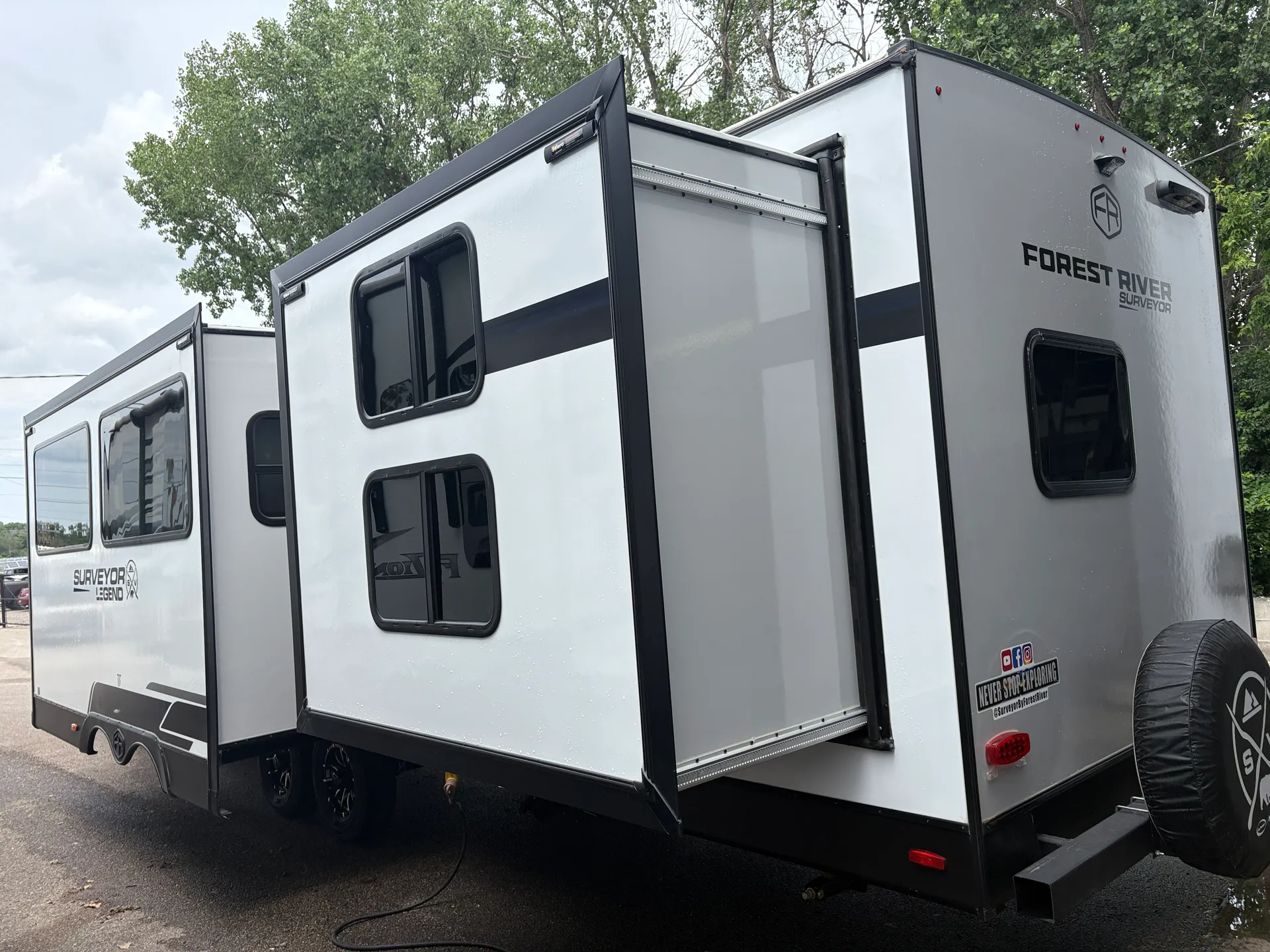 2025 Forest River Surveyor Legend 303BHLE — Photo 5