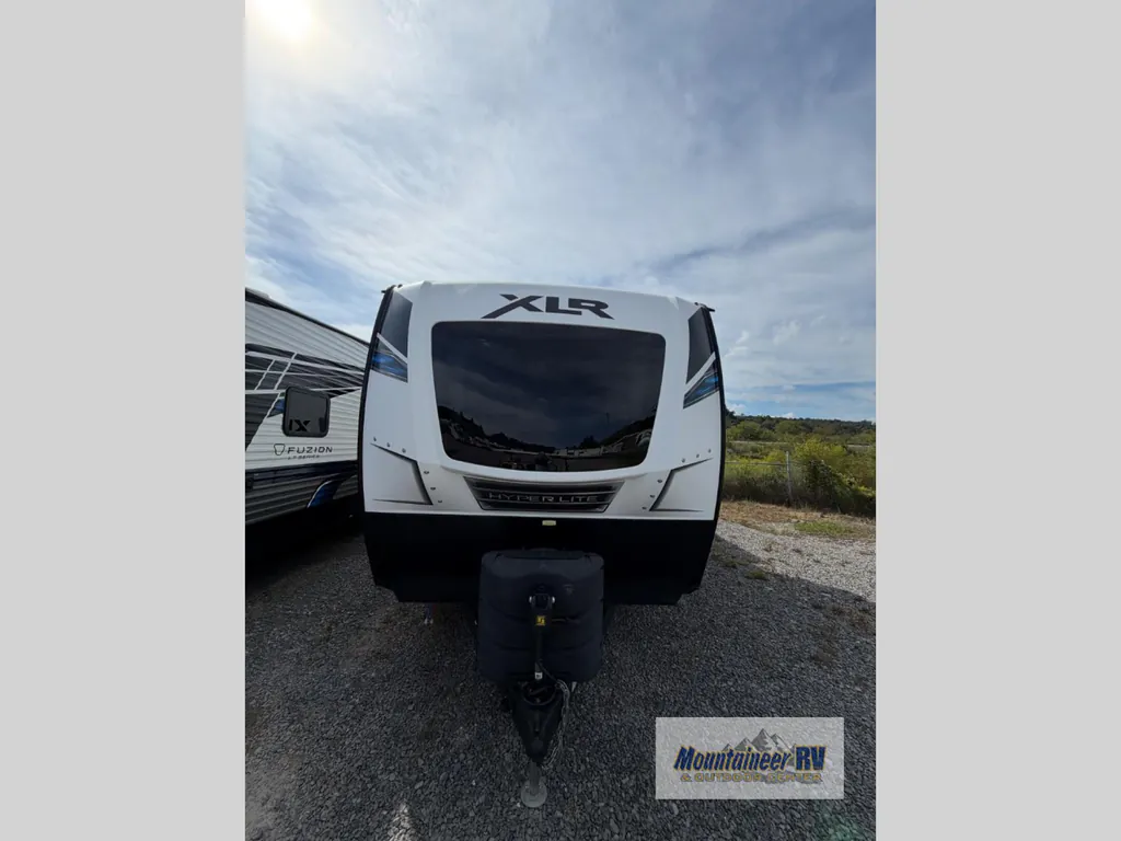 2021 Forest River XLR Hyperlite 3310, Photos photo 2
