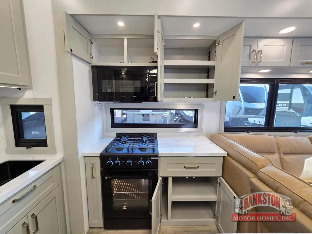 2027 Brinkley Model G 3970, Photos photo 12