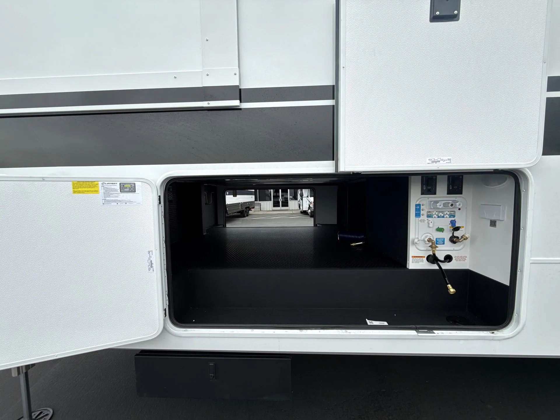2026 Brinkley Model Z 3600 — Photo 5