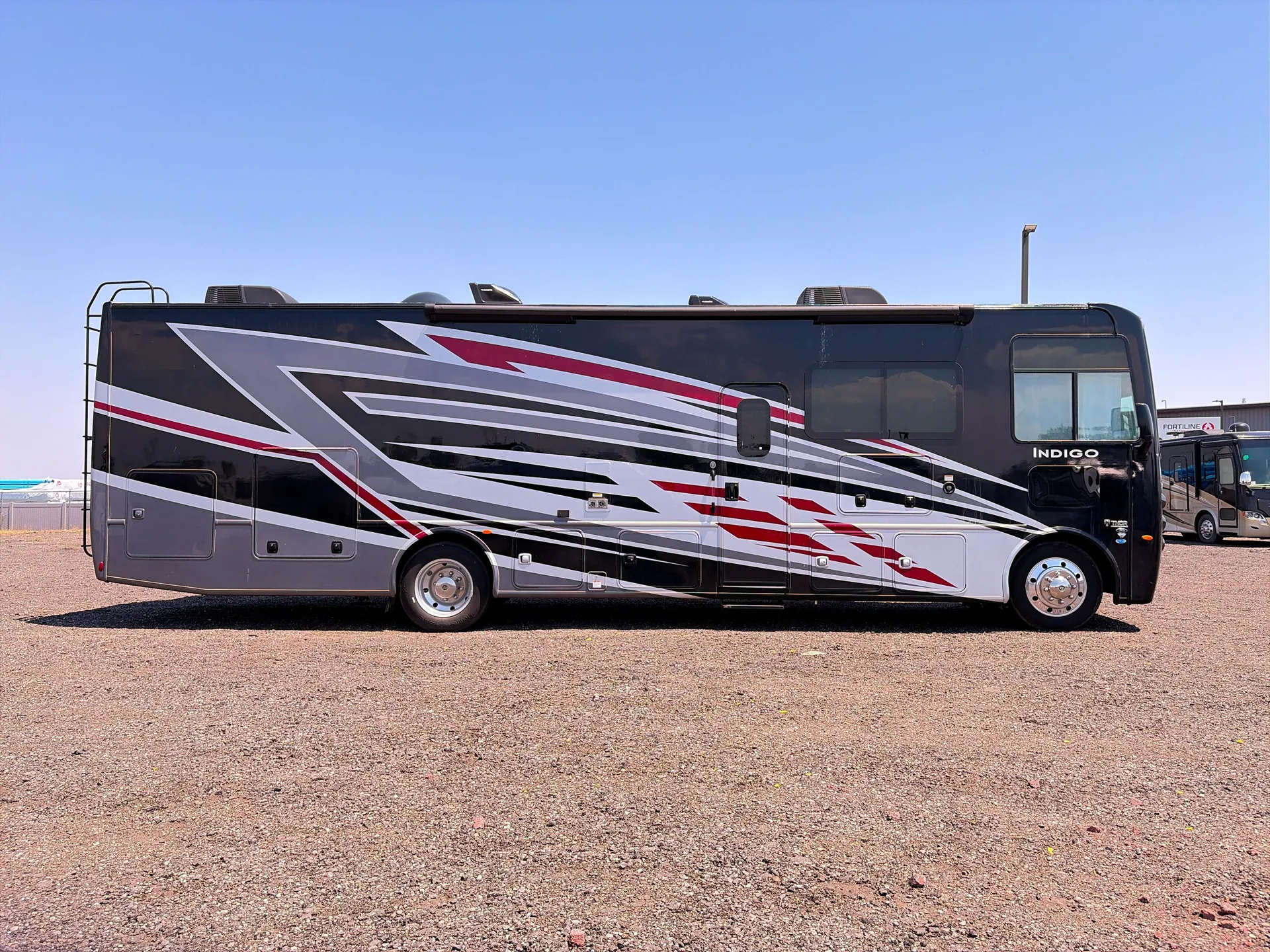 2024 Thor Motor Coach Indigo BB35 - Photo 4