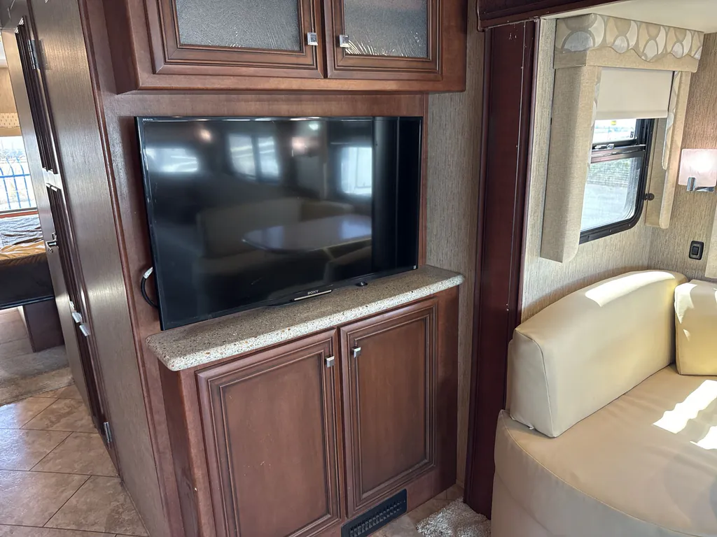 2016 Newmar Bay Star 3518, Photos photo 19