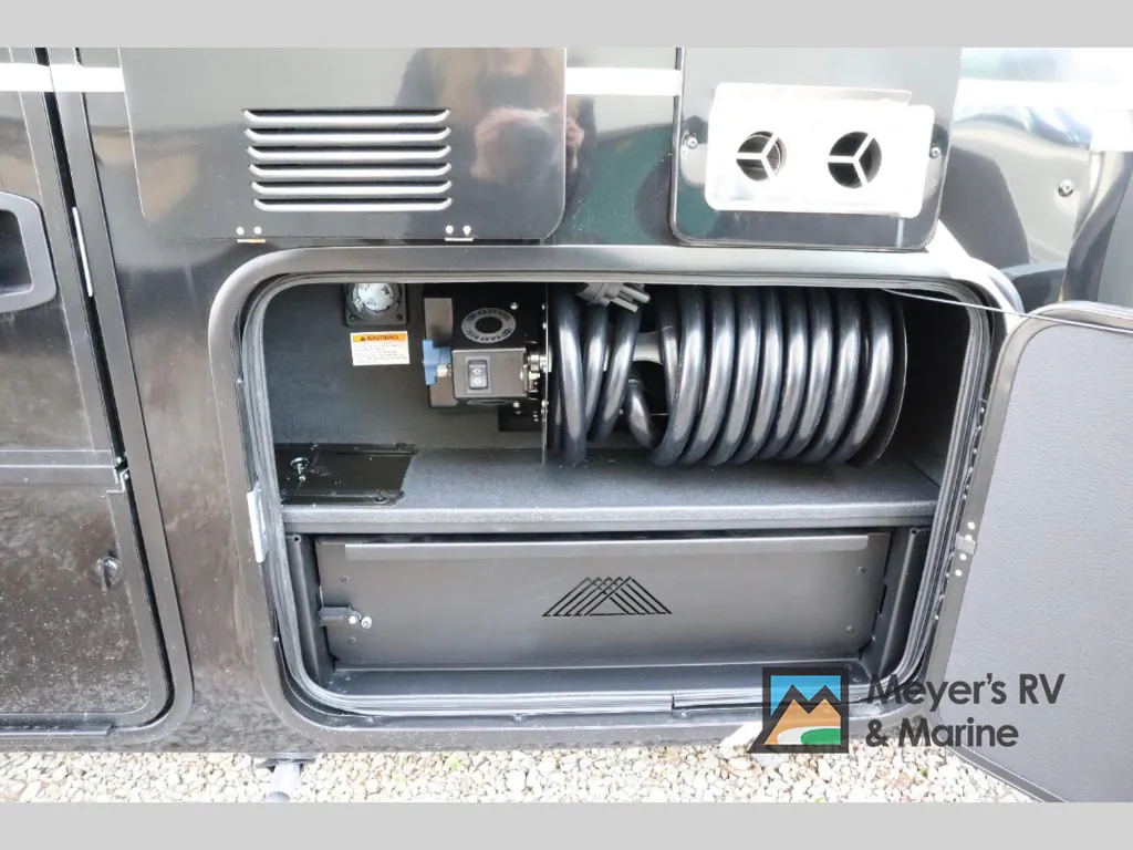 2026 Brinkley Model G 4100, Photos photo 16