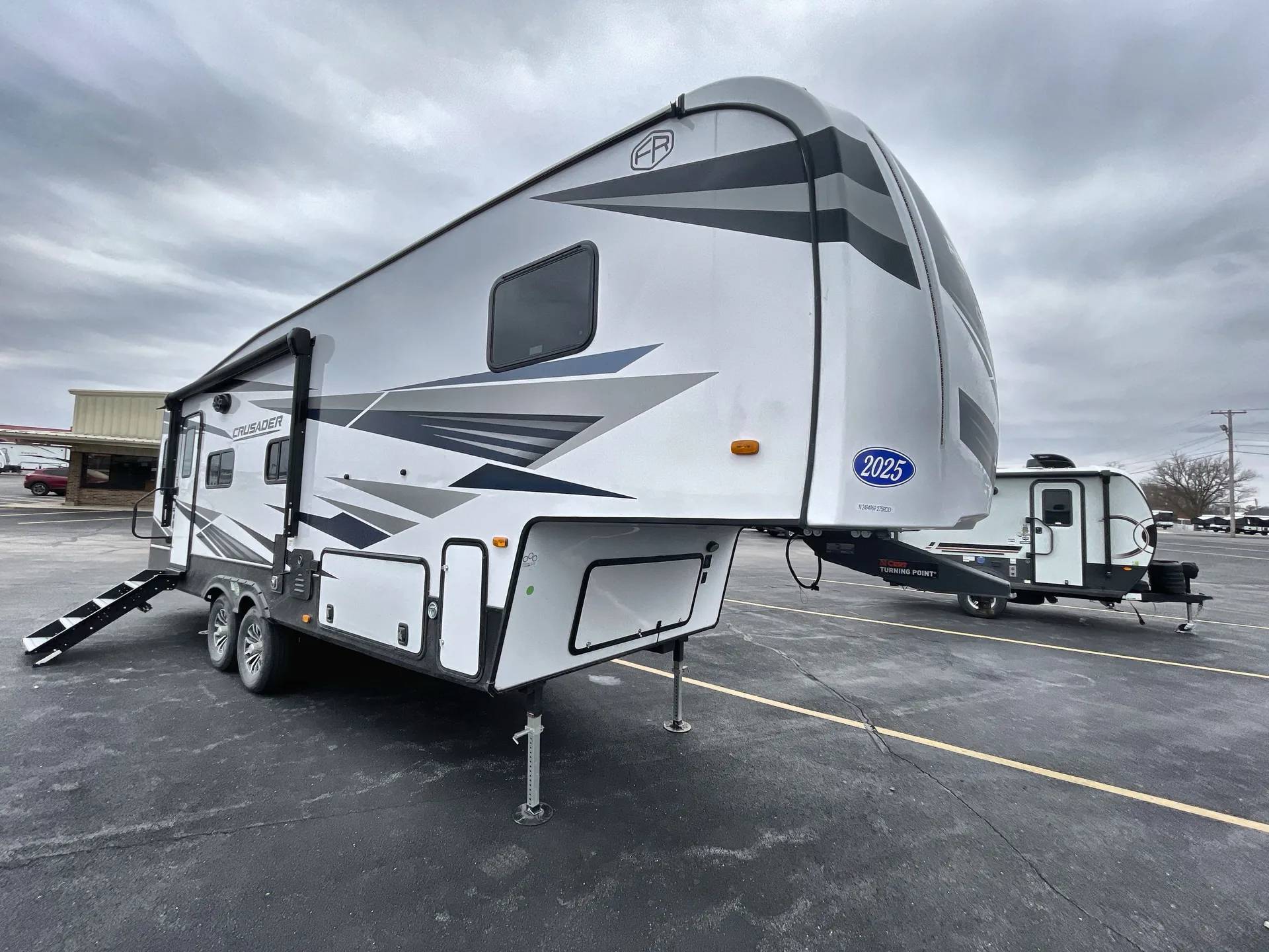 2025 Prime Time Crusader 275RDD - Photo 2