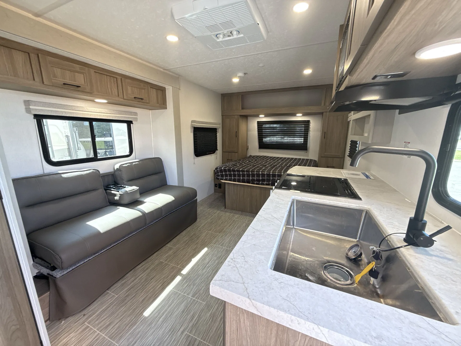 2025 Coachmen Freedom Express Select 19SE — living area main
