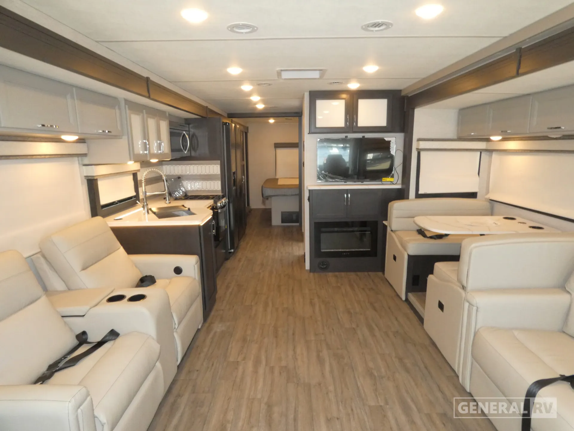2026 Thor Motor Coach Indigo CC35 - Photo 3