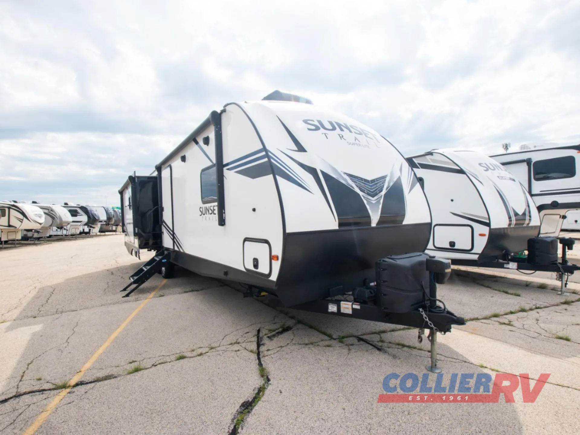 2019 CrossRoads Sunset Trail Super Lite 330SI - Photo 2