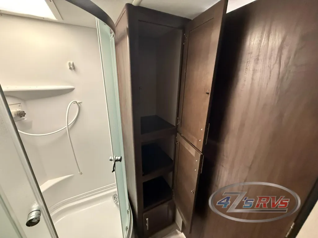 2019 Forest River Cherokee Grey Wolf 23MK, Photos photo 25