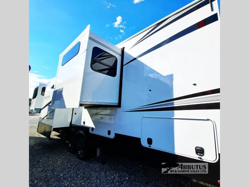 2026 Grand Design Solitude 380FL - Photo 4