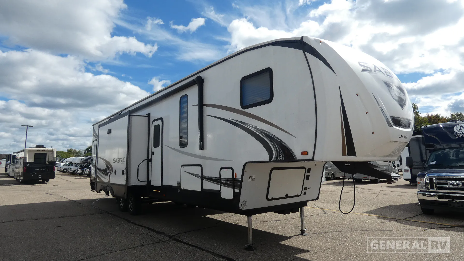 2021 Forest River Sabre 38DBQ - Photo 2