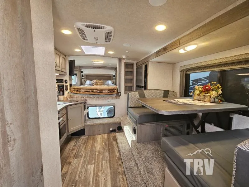 2026 Northwood Arctic Fox Camper 990 - Photo 3