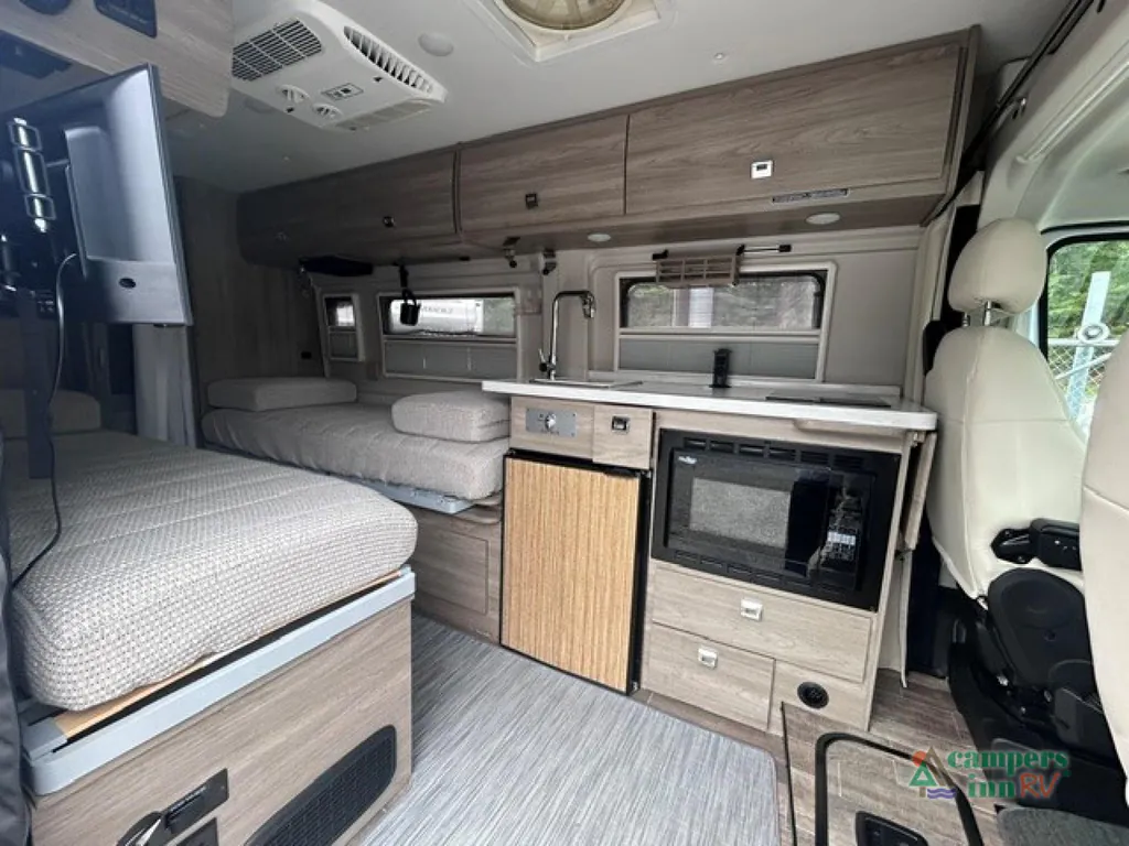 2022 Winnebago Travato 59KL, Photos photo 6