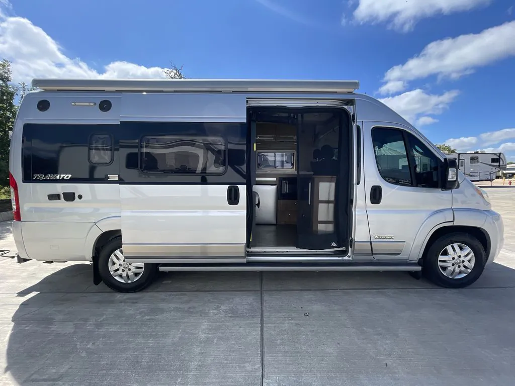 2019 Winnebago Travato 59KL, Photos photo 10