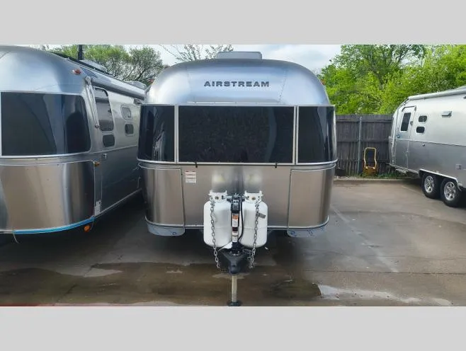 2026 Airstream Trade Wind 25FB - Photo 4