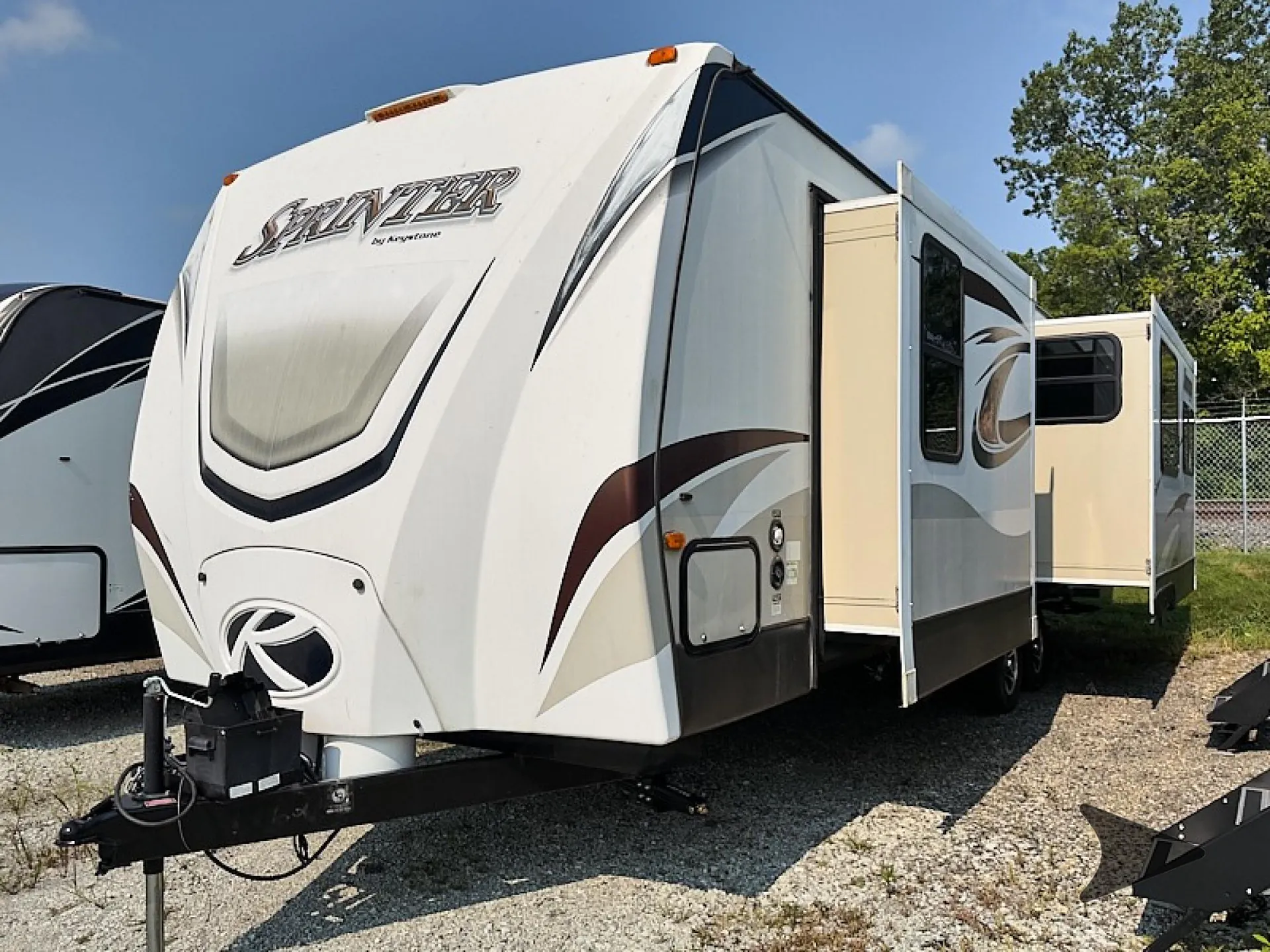 2015 Keystone Sprinter 302RLS - Photo 3